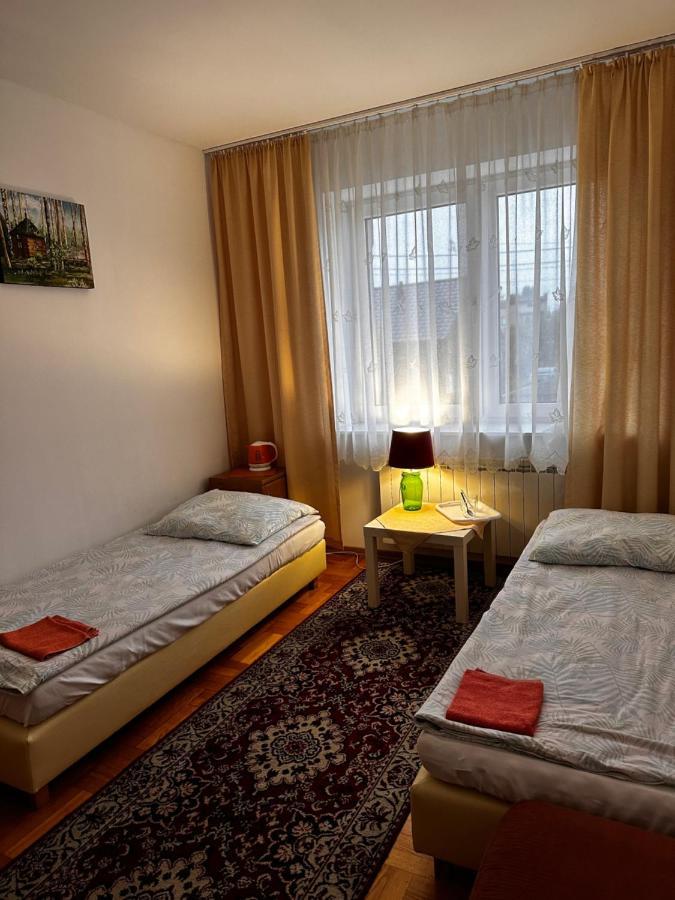Pokoje Goscinne Impresja Kadzidlo Zewnętrze zdjęcie